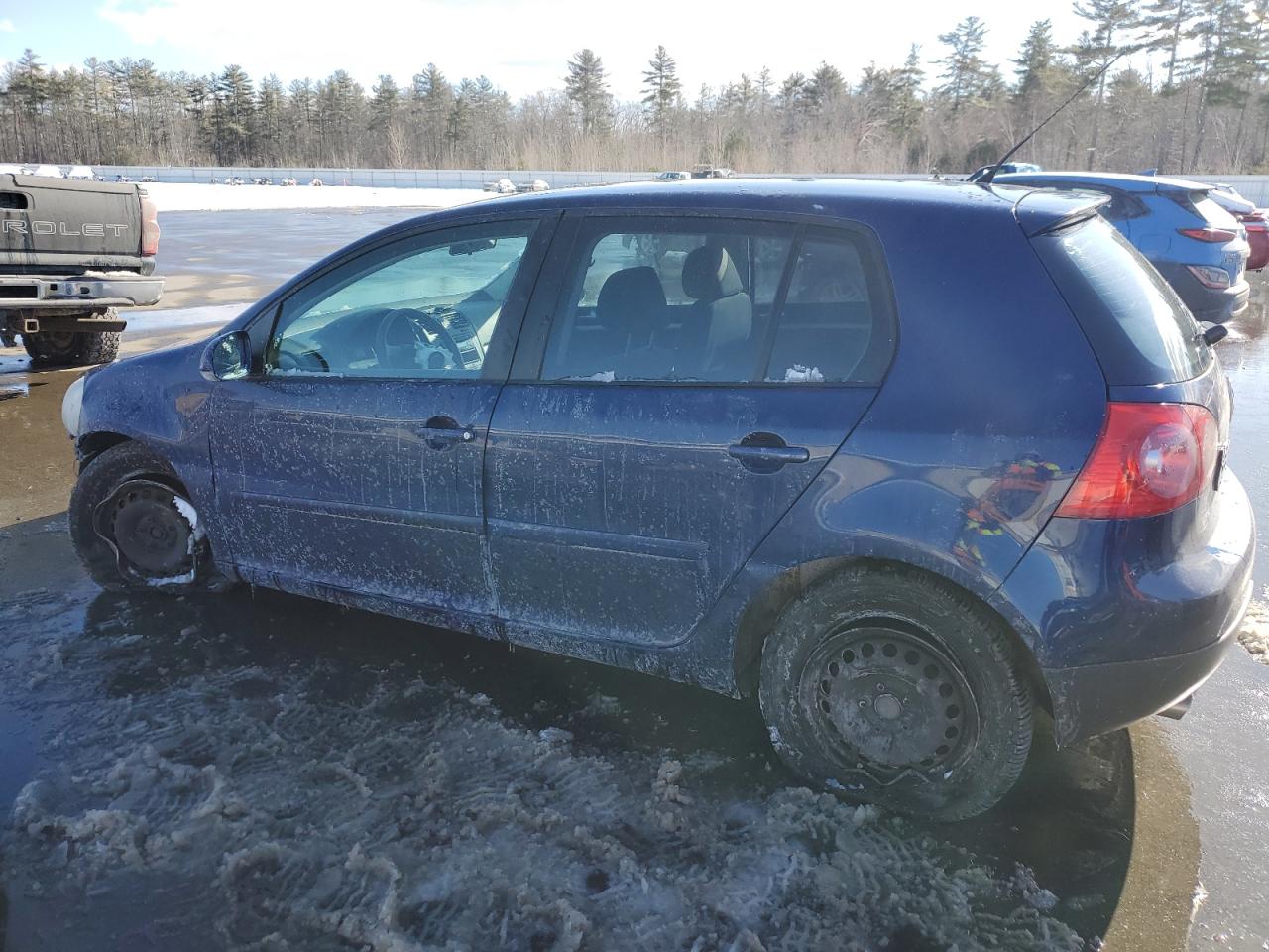2008 Volkswagen Golf - Image 2