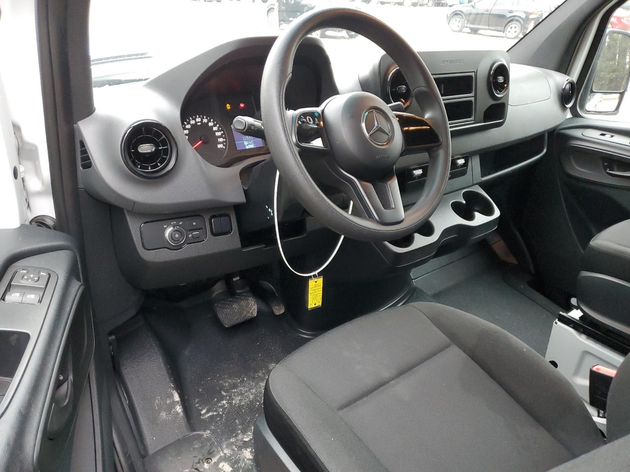 2019 Mercedes-Benz Sprinter - Image 8