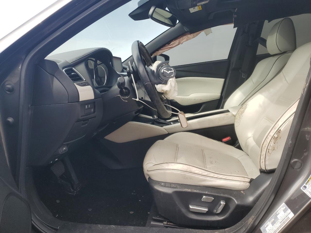 2017 Mazda 6 - Image 7
