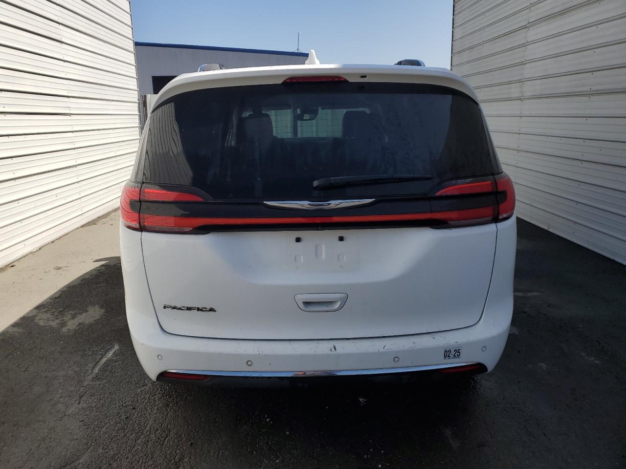 2021 Chrysler Pacifica - Image 6