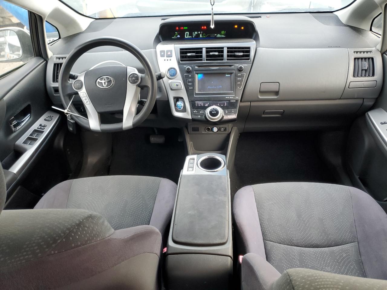 2012 Toyota Prius - Image 8