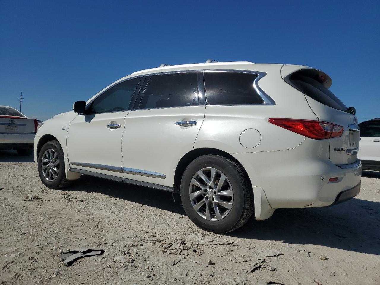 2015 Infiniti QX60 - Image 2