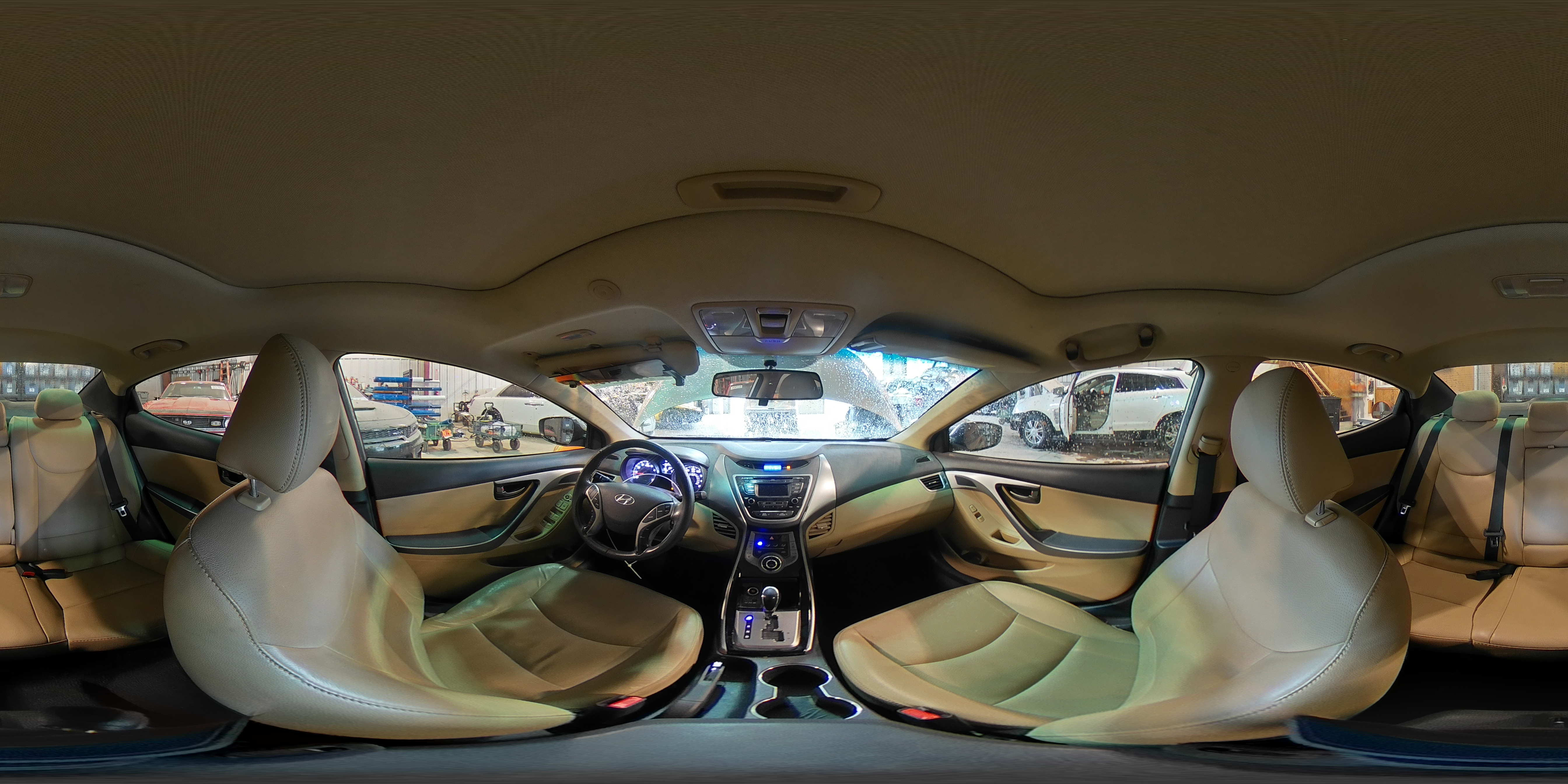 2013 Hyundai Elantra - Image 14