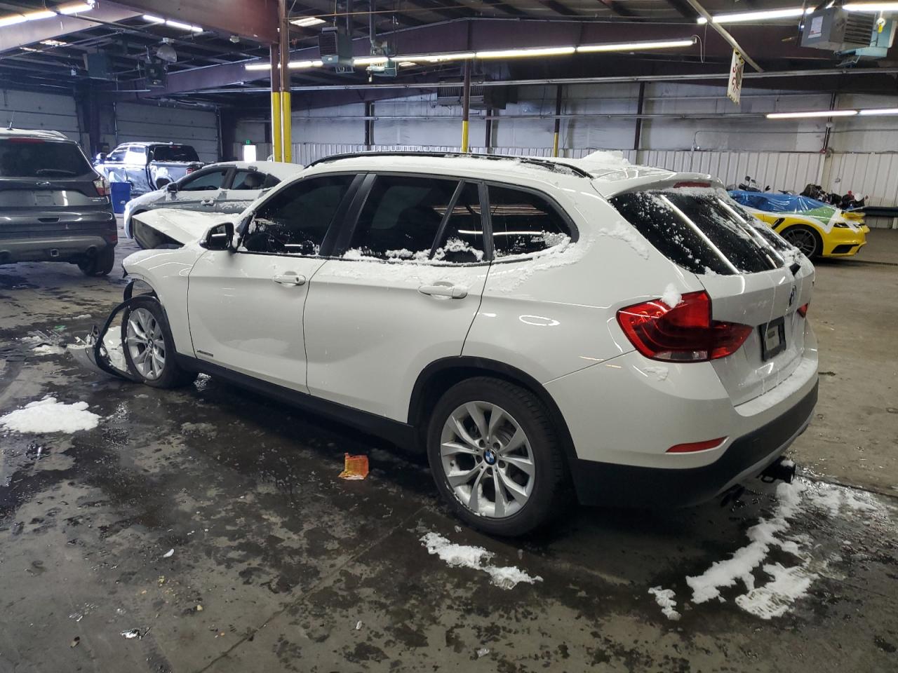 2014 BMW X1 - Image 2
