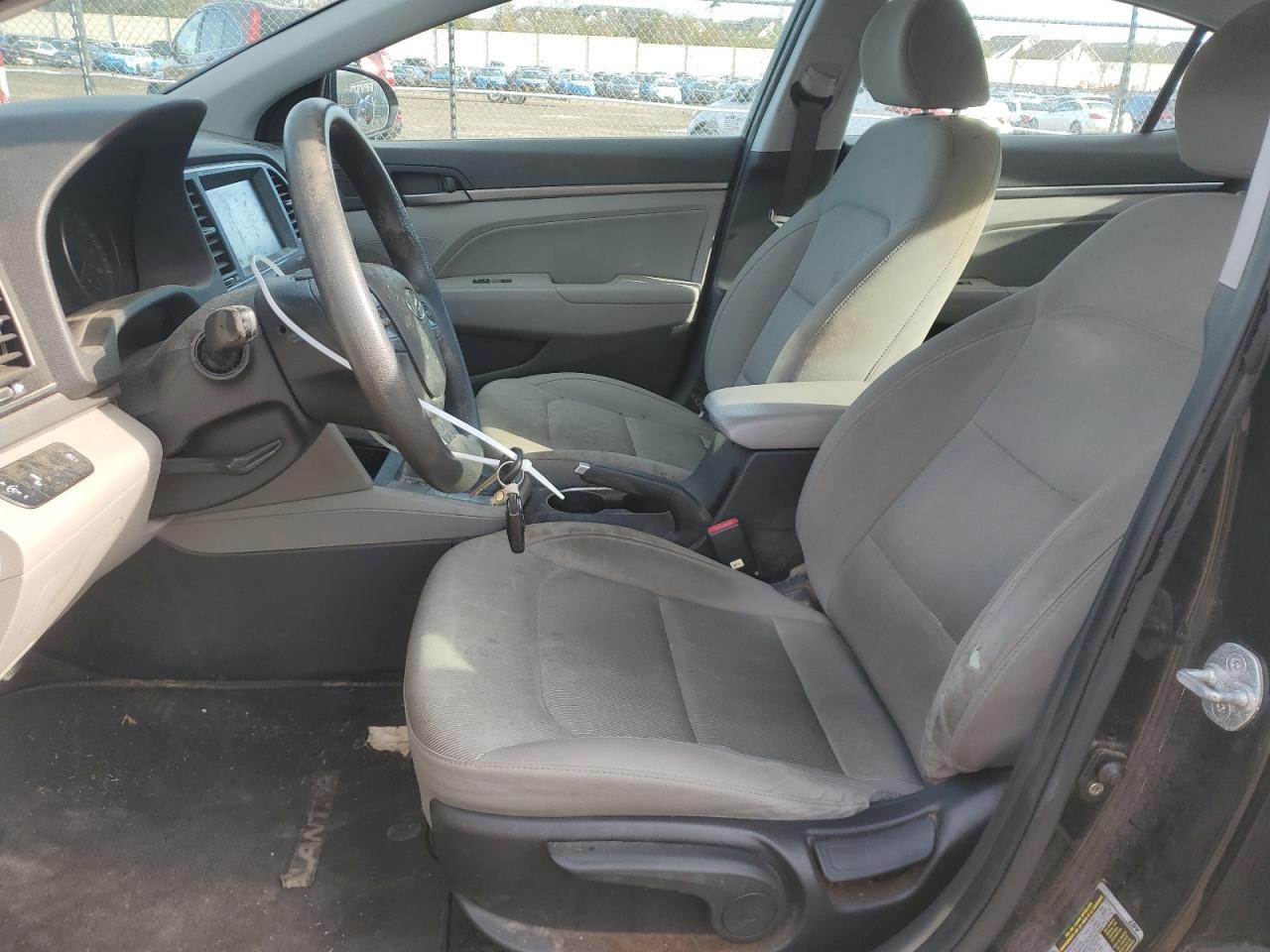 2018 Hyundai Elantra - Image 7