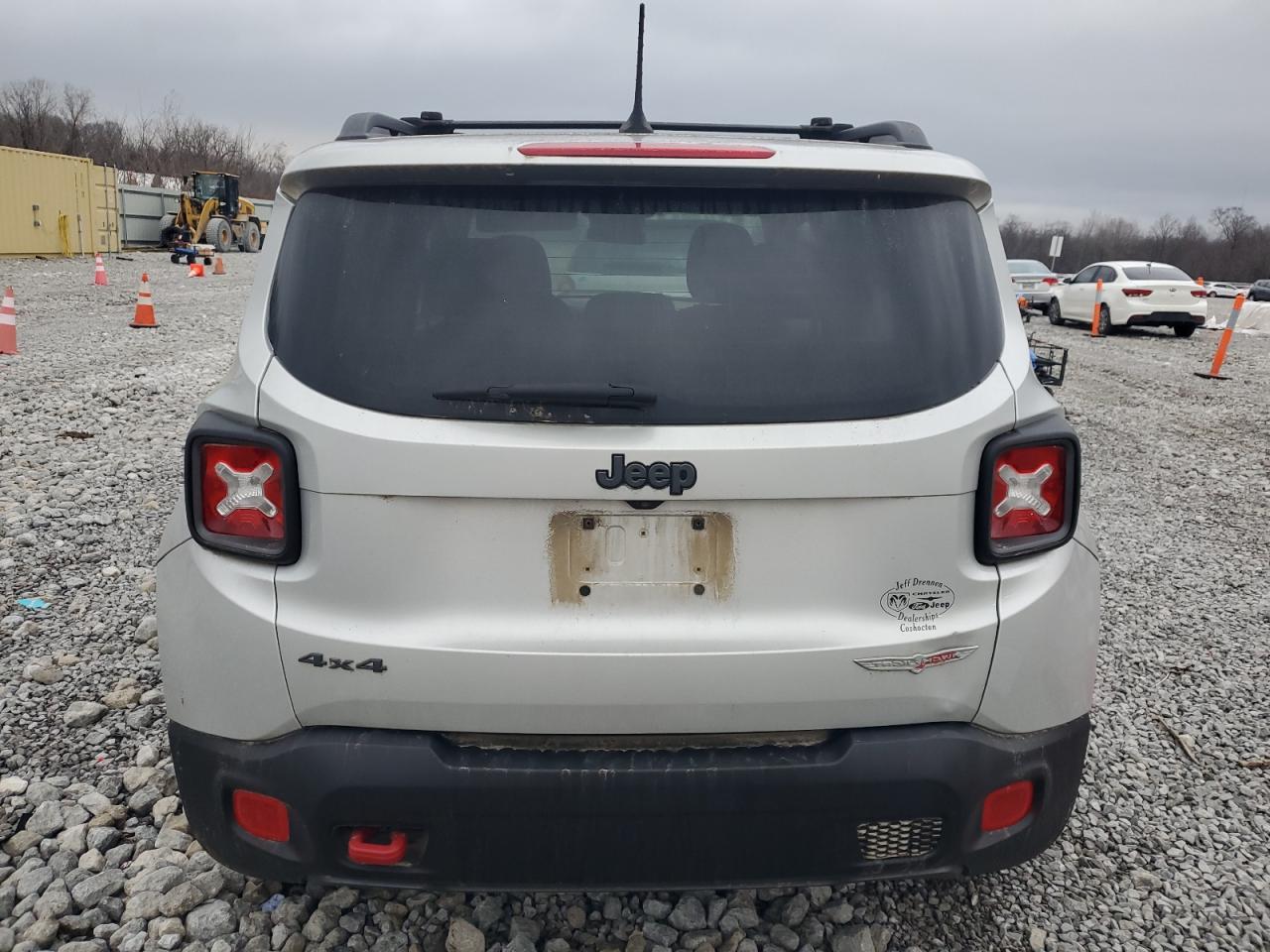 2016 Jeep Renegade - Image 6