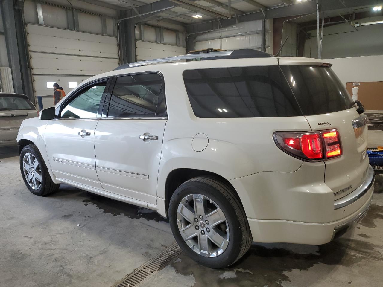 2015 GMC Acadia - Image 2