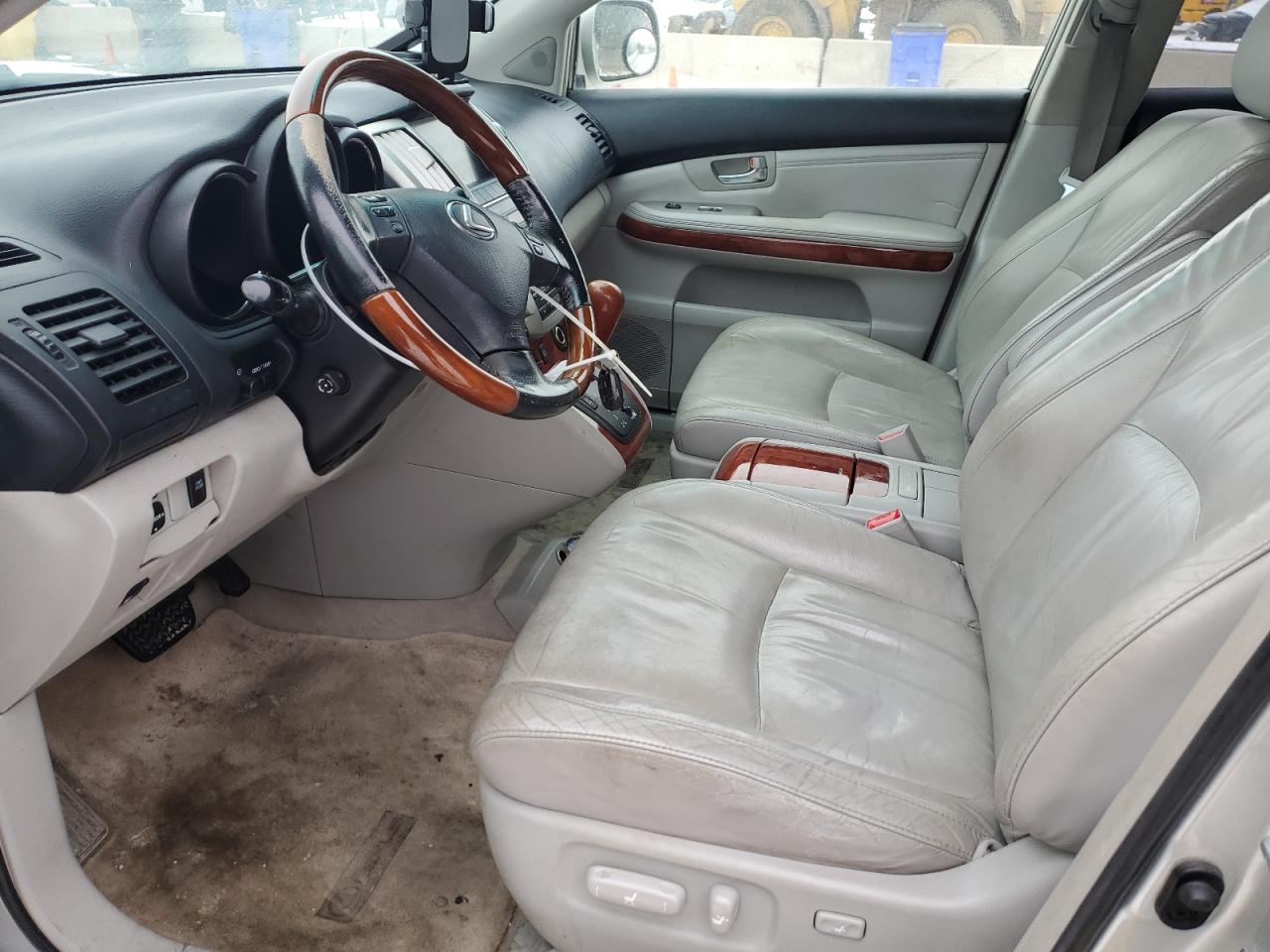 2005 Lexus RX - Image 7
