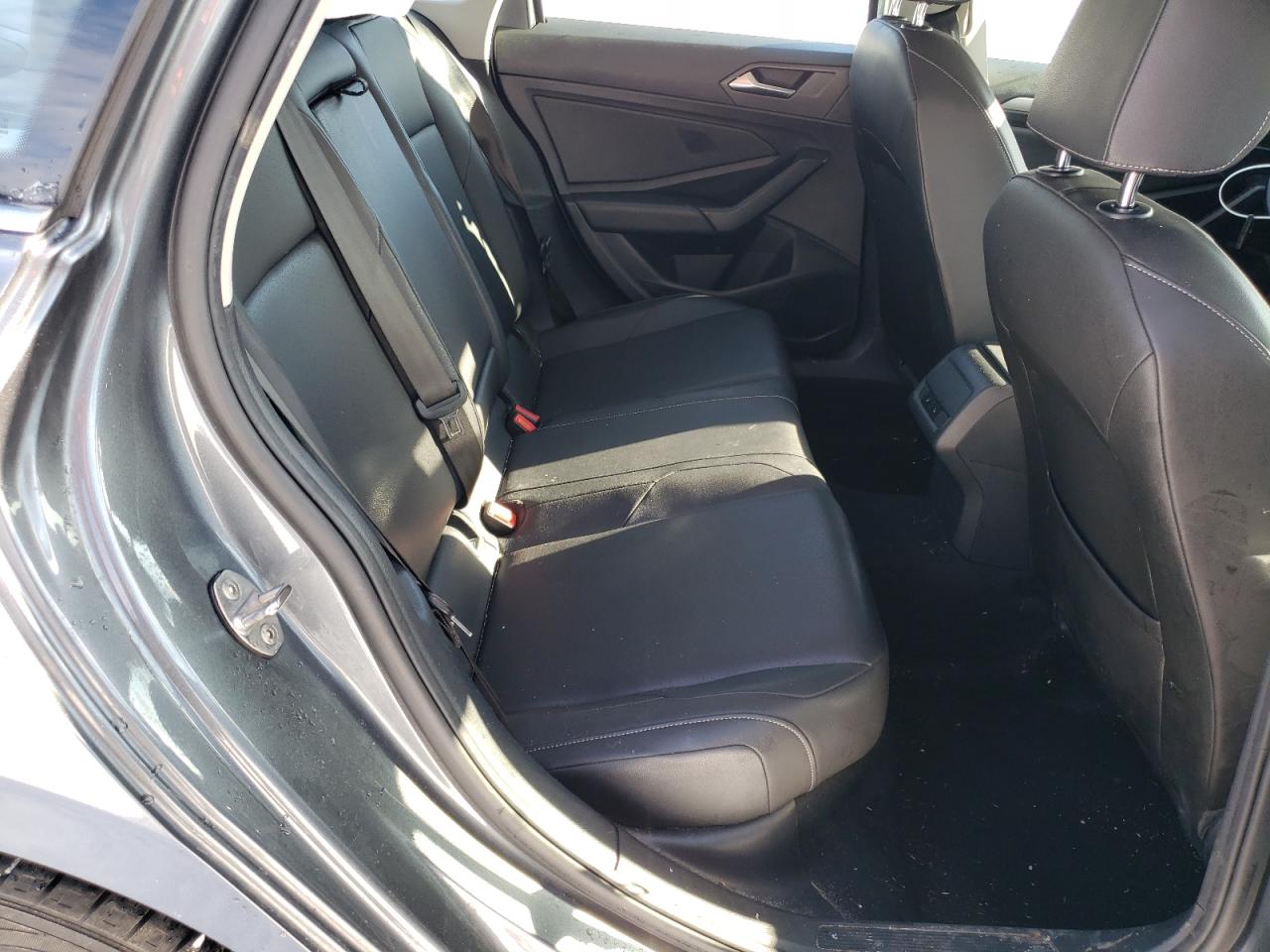 2019 Volkswagen Jetta - Image 11