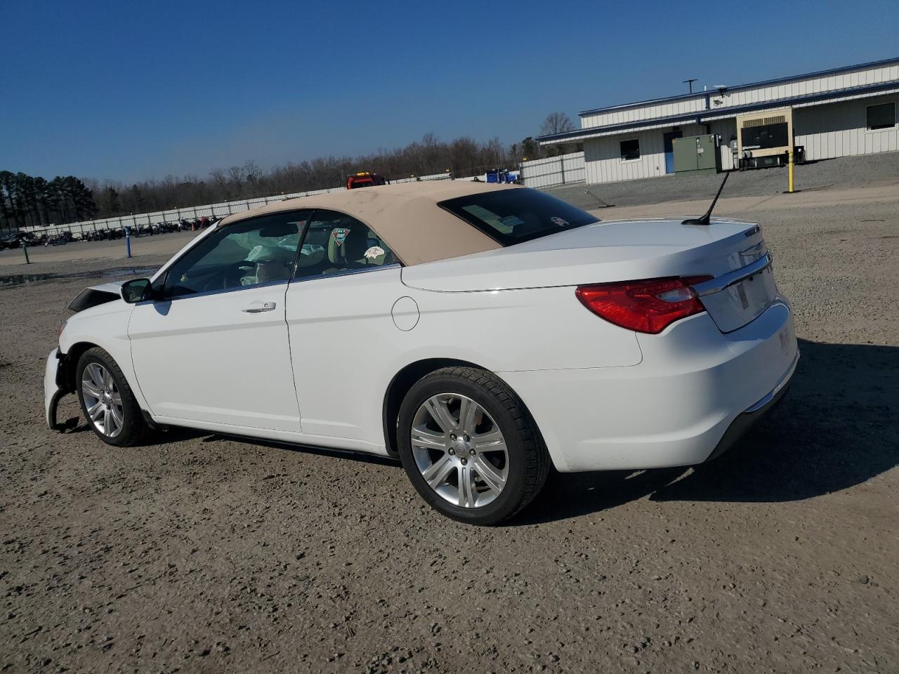 2012 Chrysler 200 - Image 2