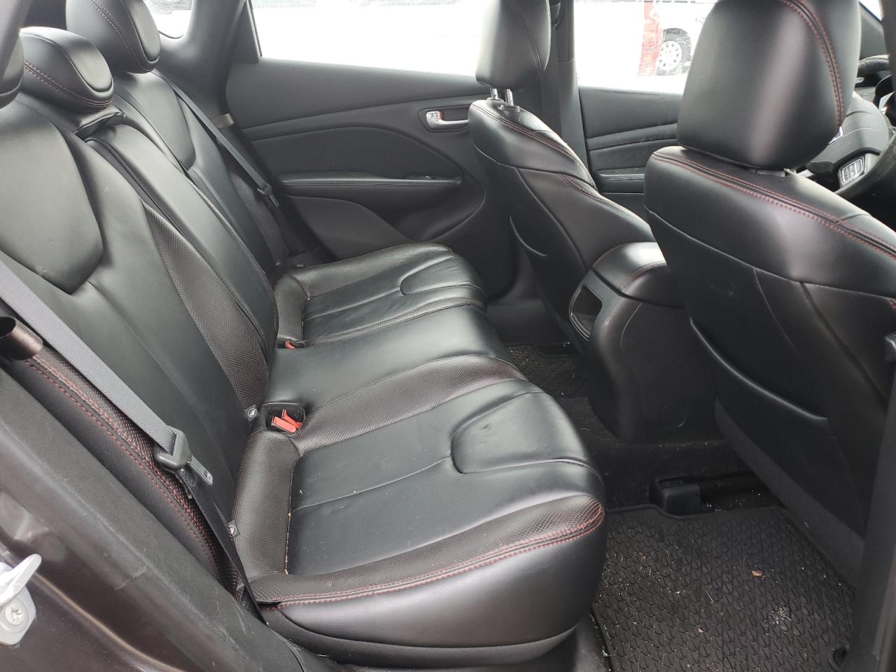 2016 Dodge Dart - Image 10