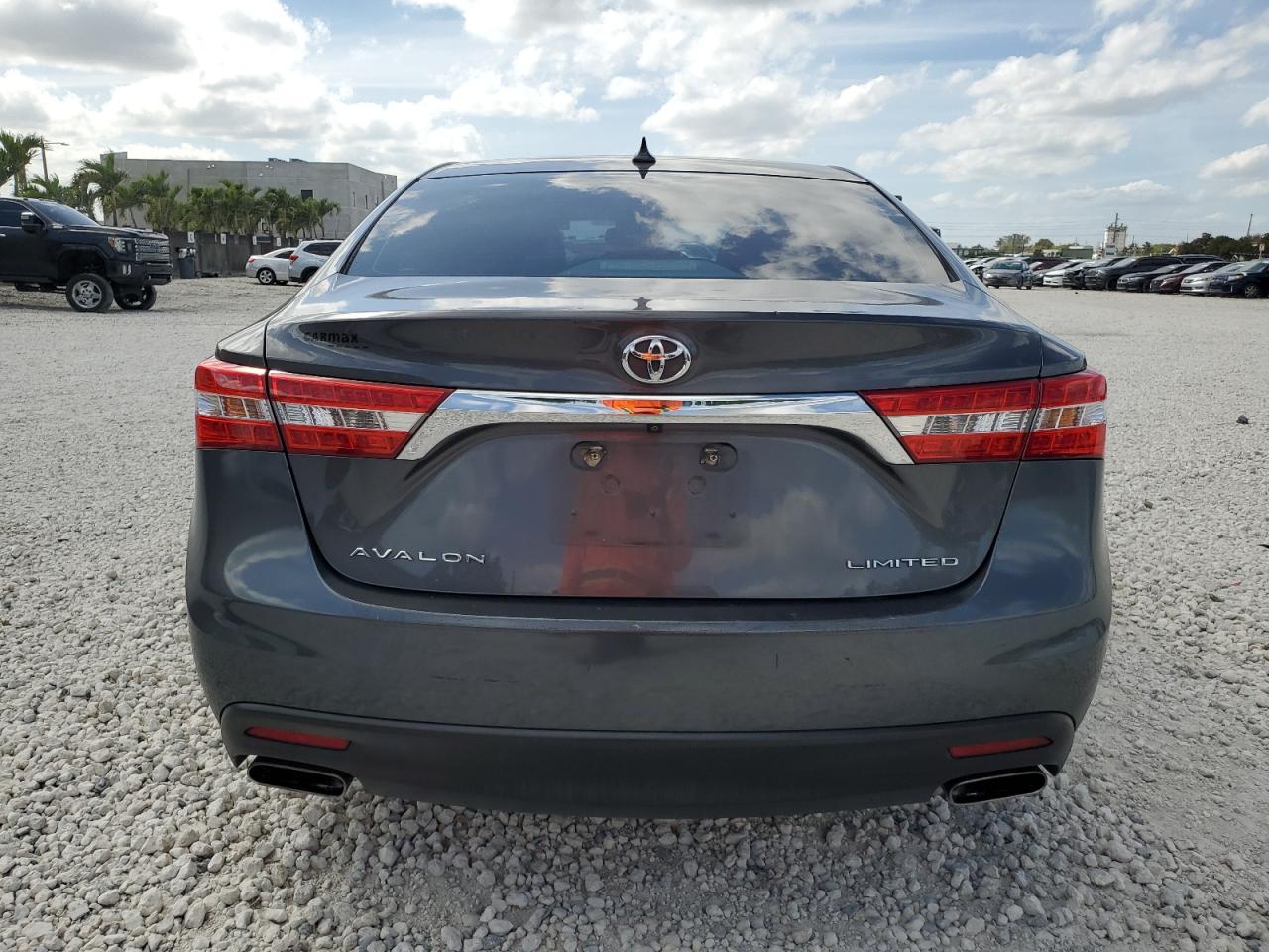 2013 Toyota Avalon - Image 6
