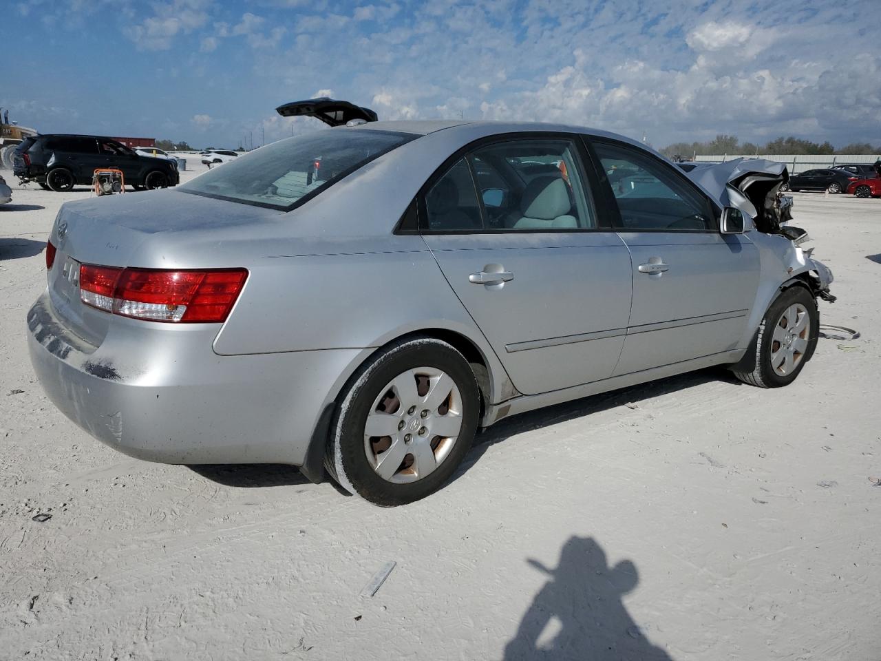 2008 Hyundai Sonata - Image 3