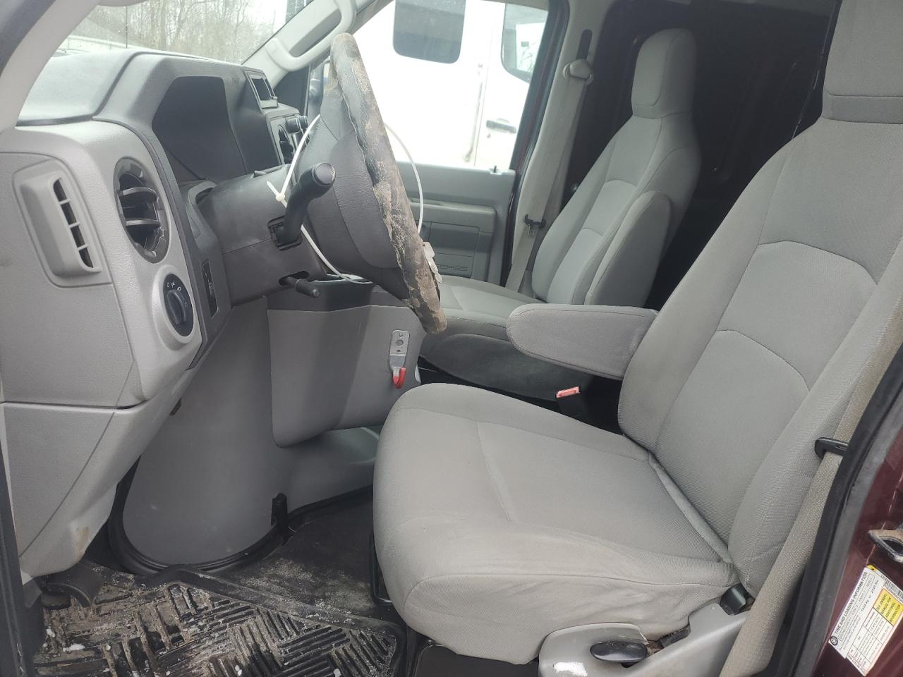2011 Ford Econoline - Image 7