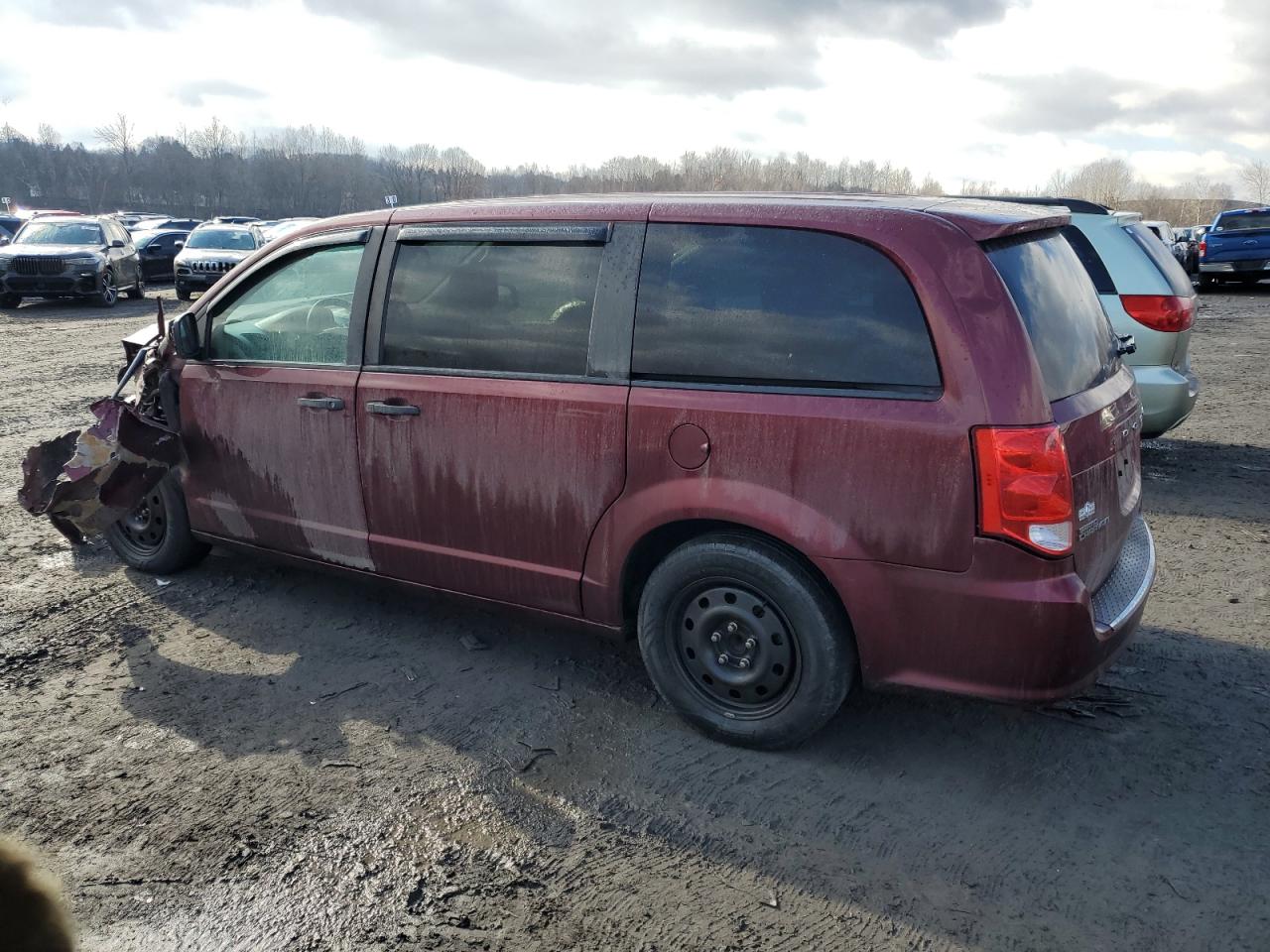 2019 Dodge Caravan - Image 2