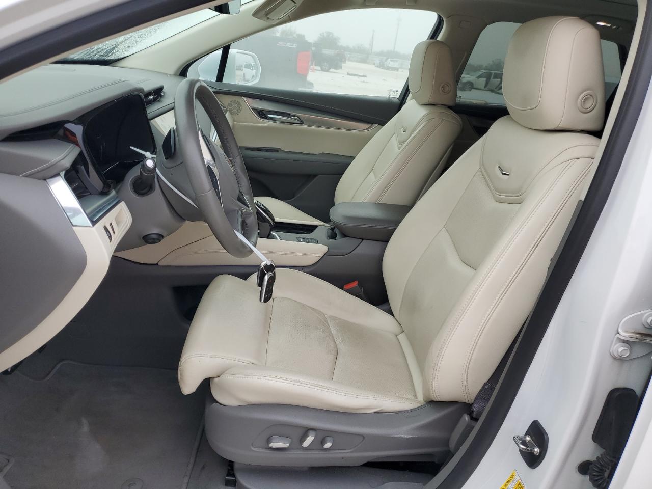 2017 Cadillac XT5 - Image 7