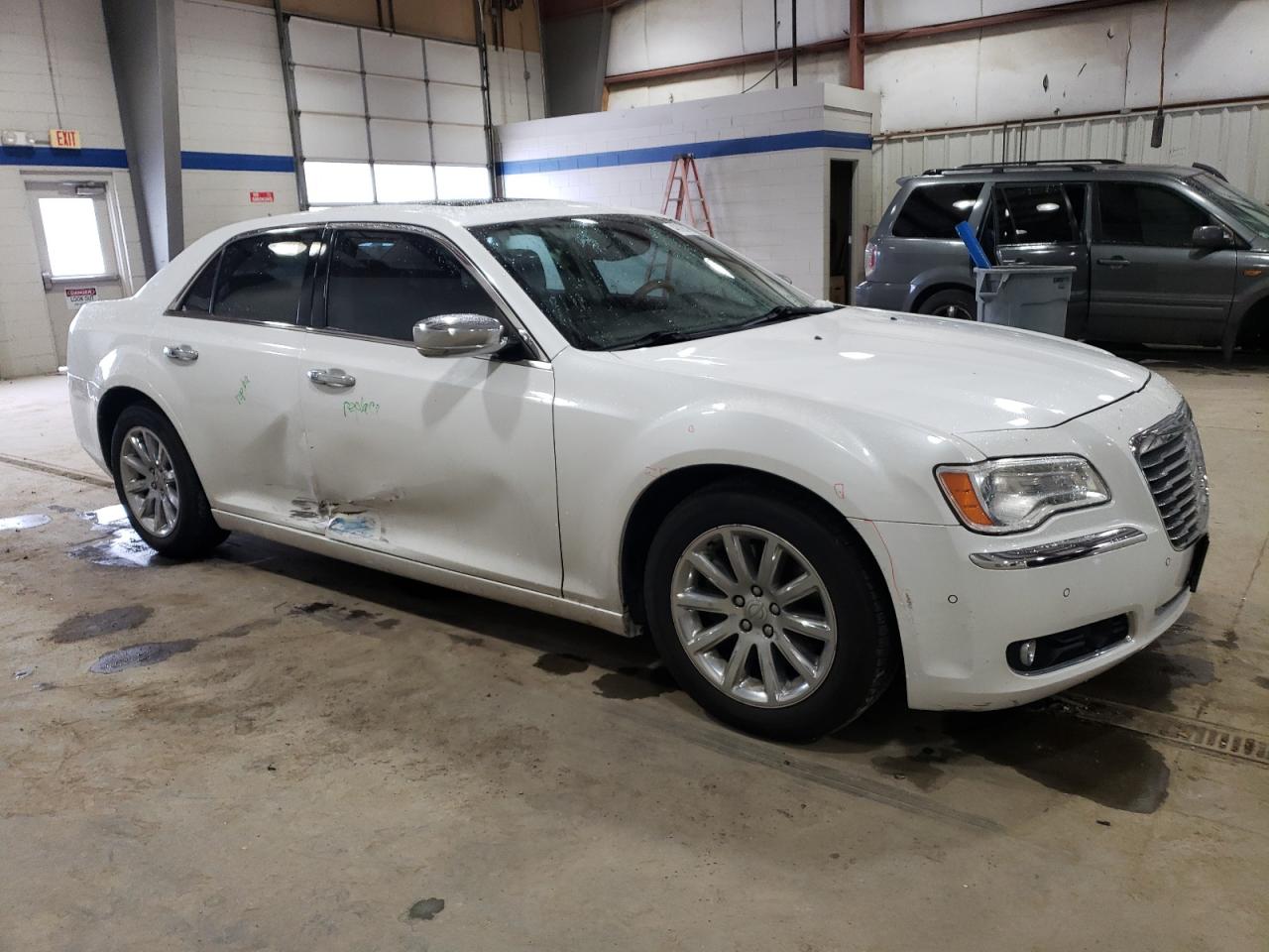 2012 Chrysler 300 - Image 4