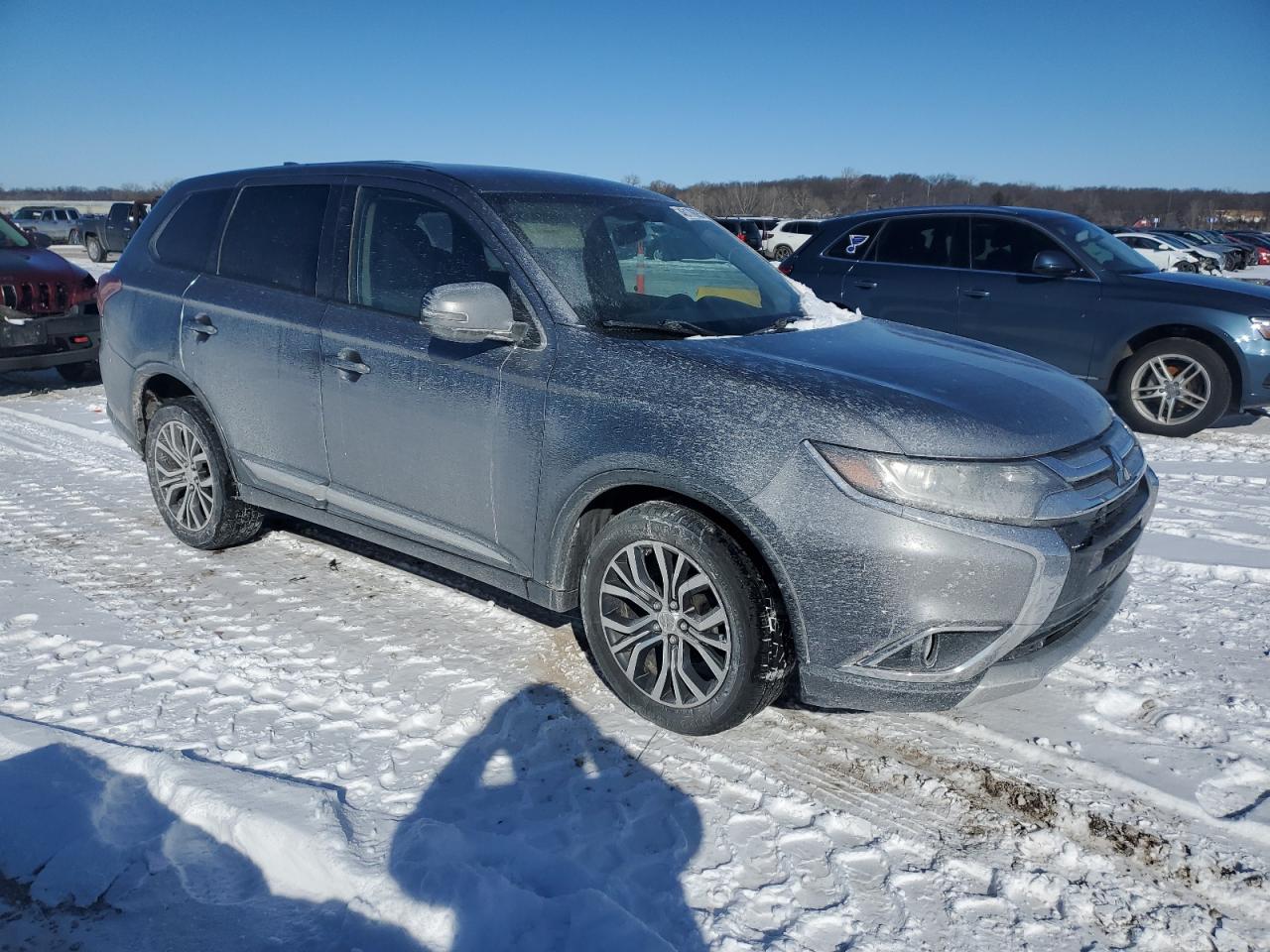 2017 Mitsubishi Outlander - Image 4