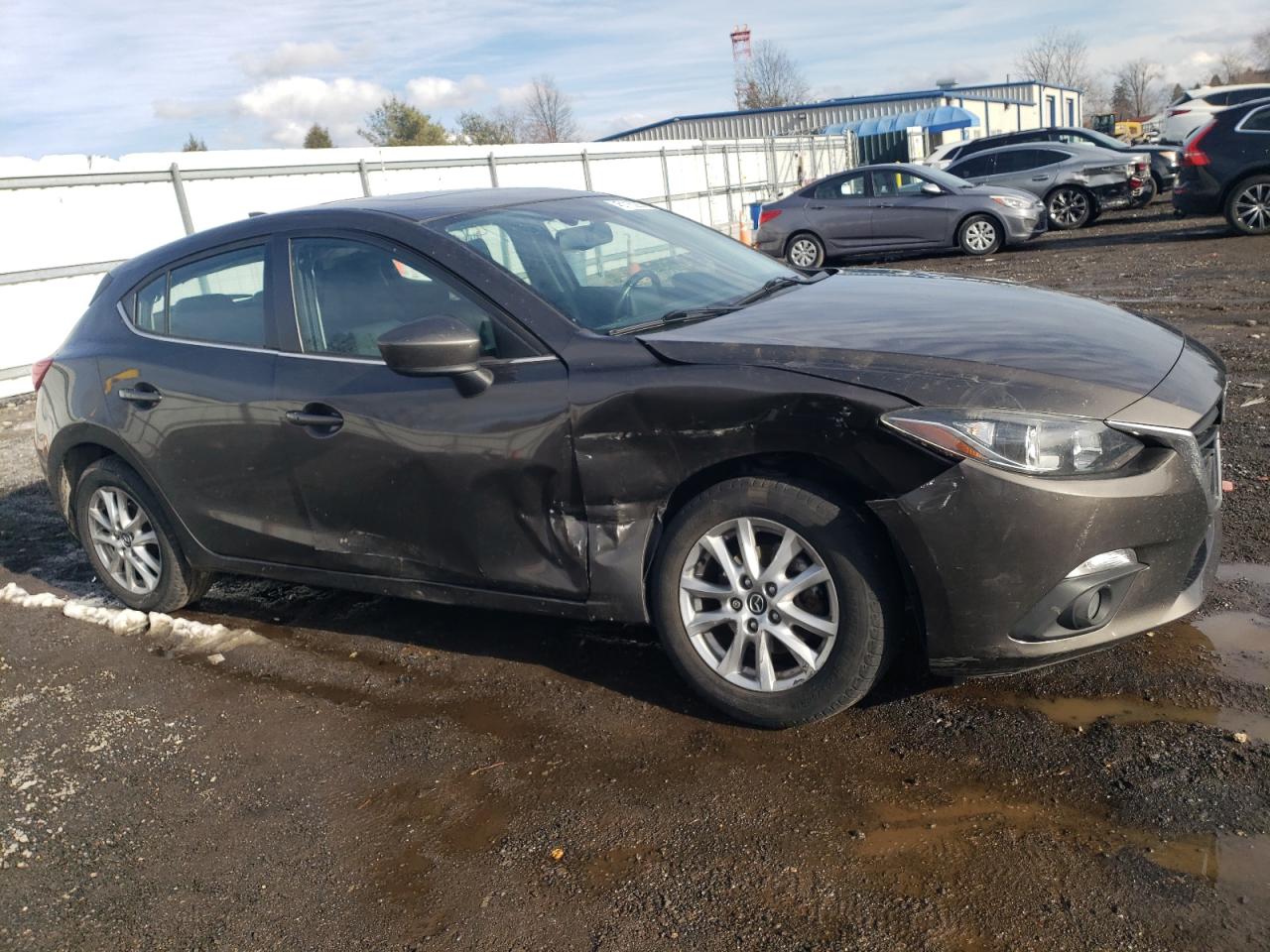 2016 Mazda 3 - Image 4
