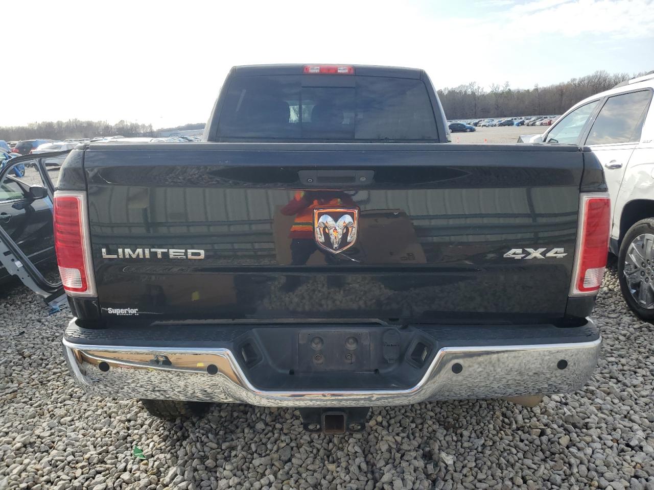 2015 RAM 2500 - Image 6