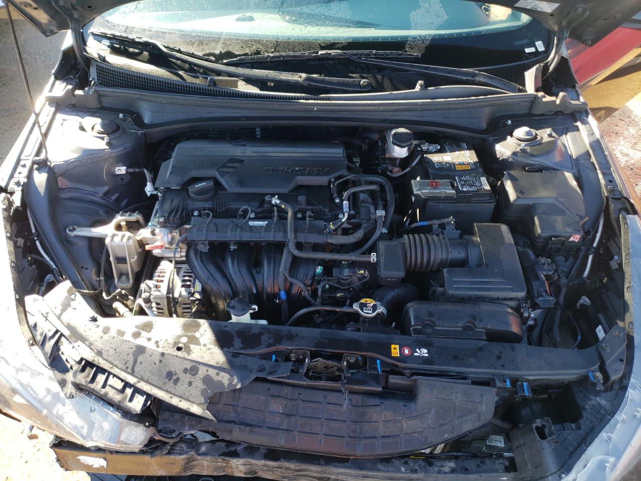 2023 Hyundai Elantra - Image 11