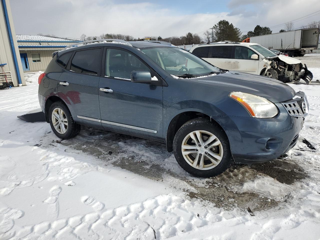 2013 Nissan Rogue - Image 4