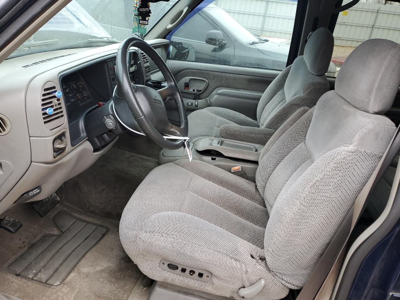 1999 GMC Yukon - Image 7
