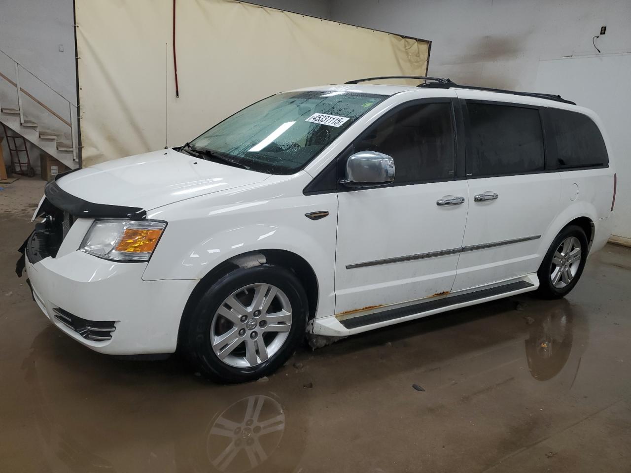 2010 Dodge Caravan - Image 1