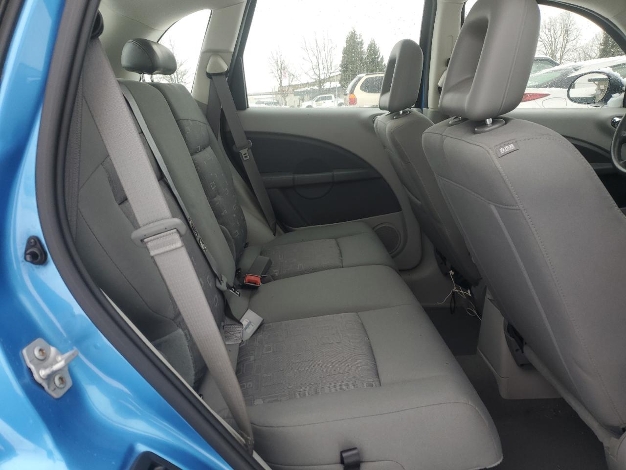 2009 Chrysler PT Cruiser - Image 10
