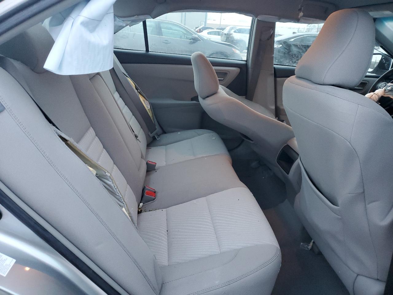 2016 Toyota Camry - Image 10