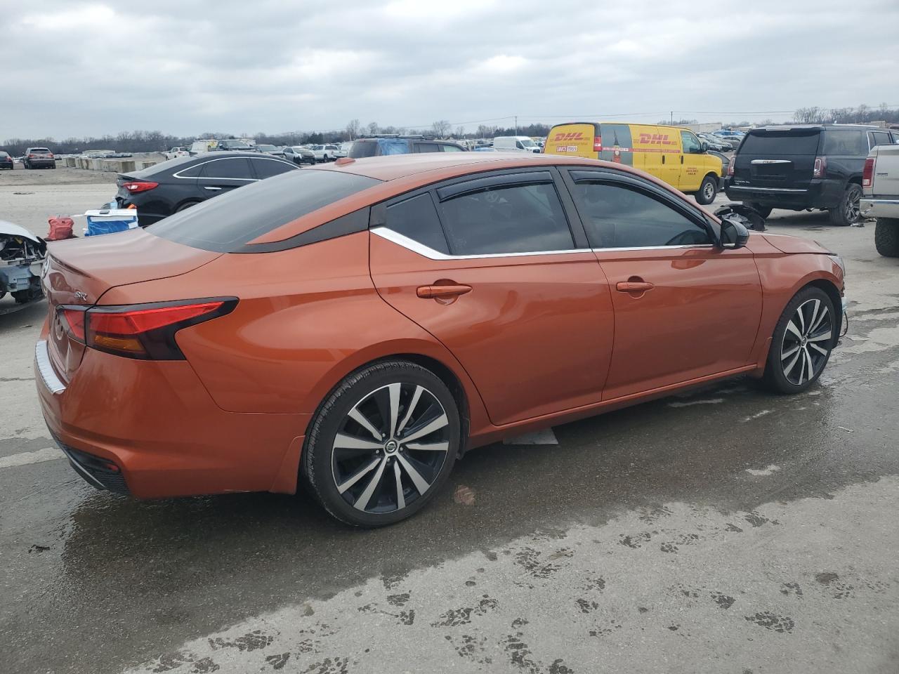 2021 Nissan Altima - Image 3