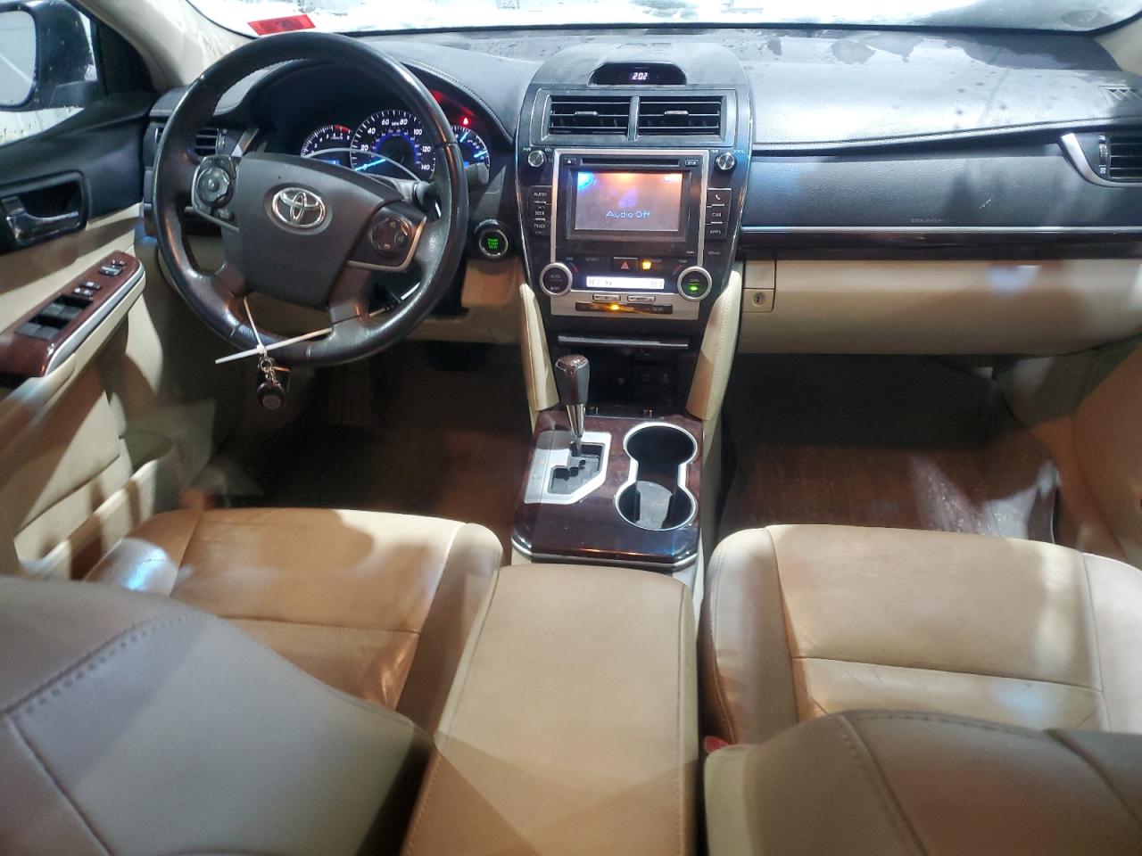 2012 Toyota Camry - Image 8