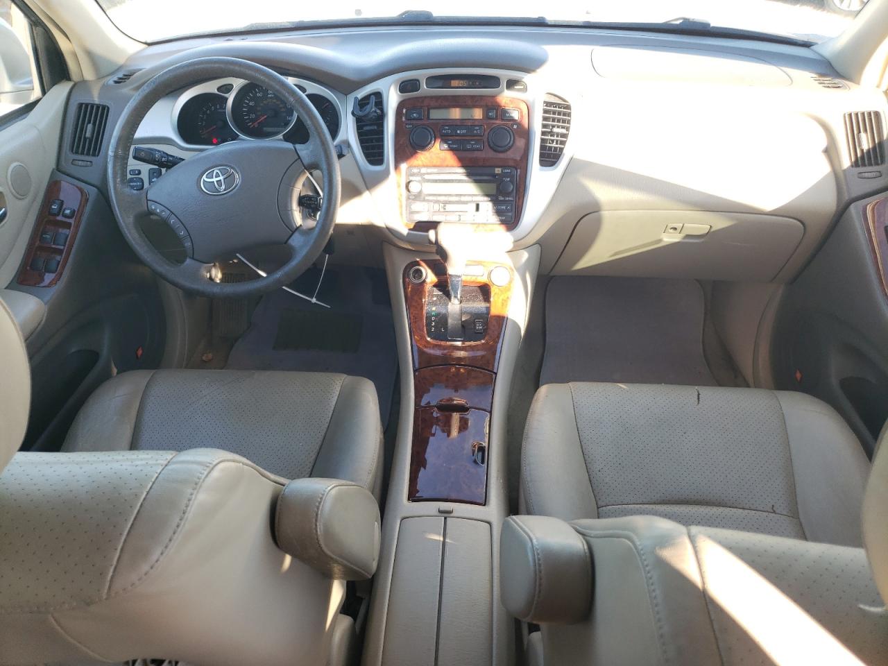 2004 Toyota Highlander - Image 8