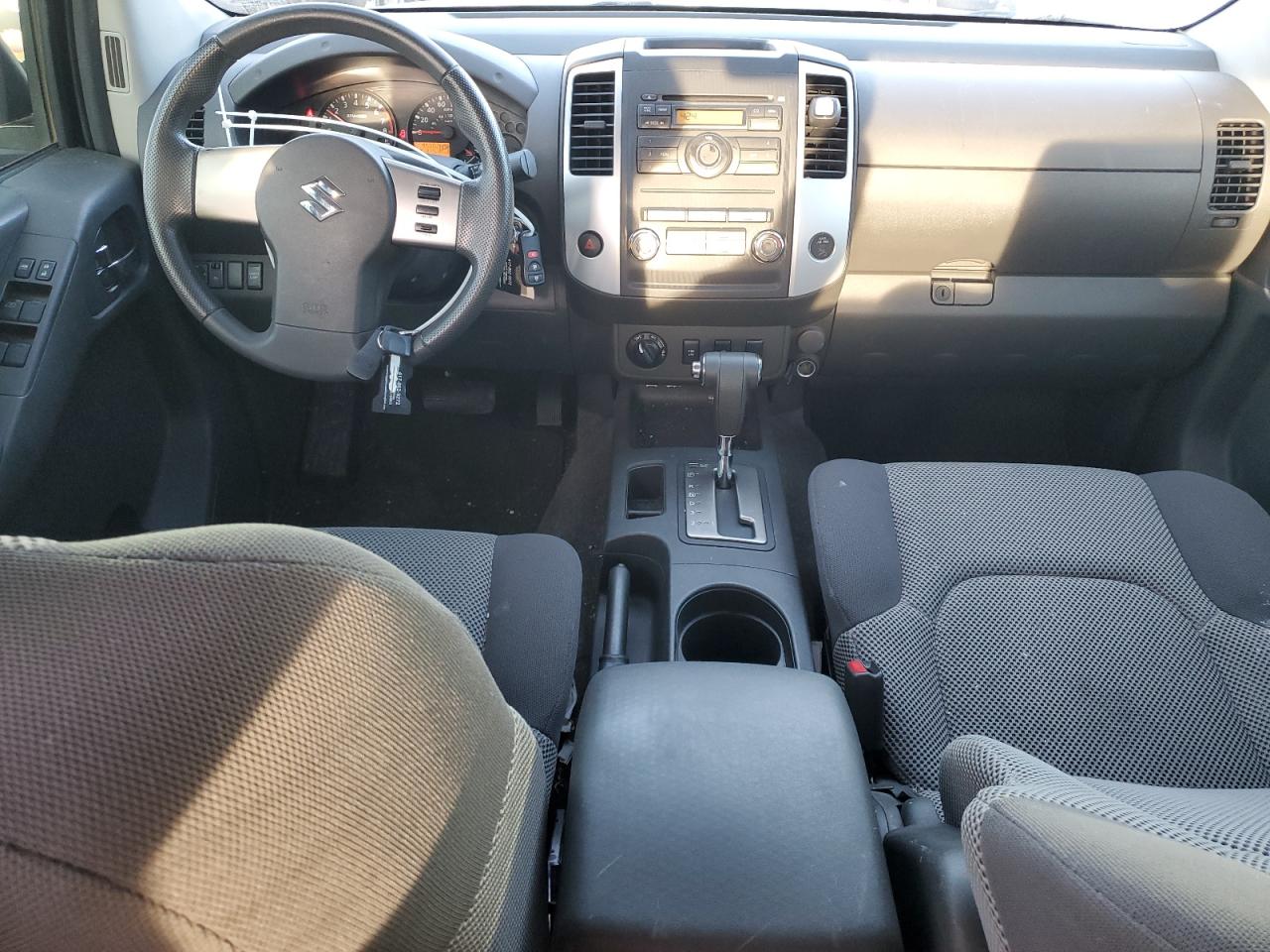 2011 Suzuki Equator - Image 8