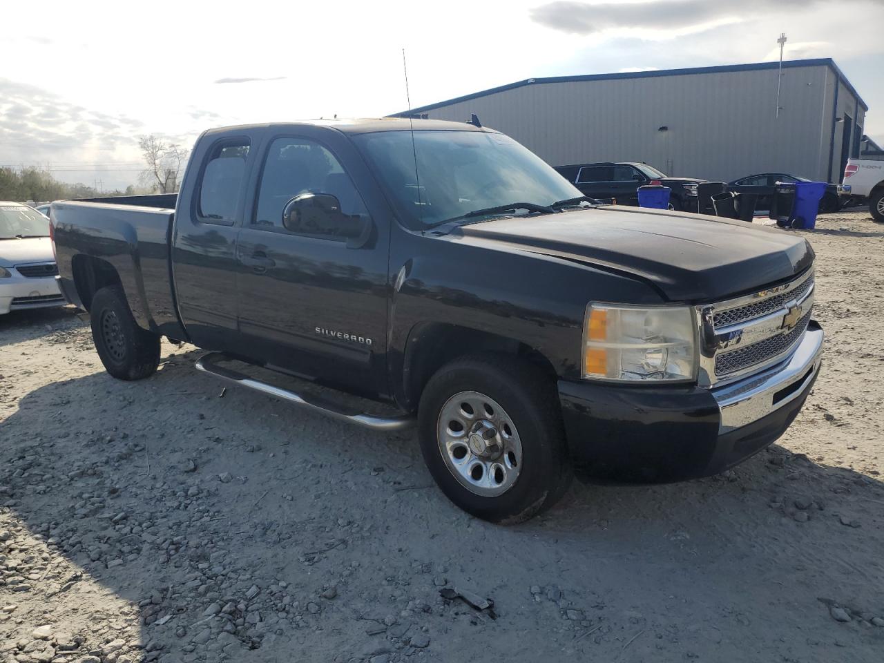 2011 Chevrolet Silverado - Image 4