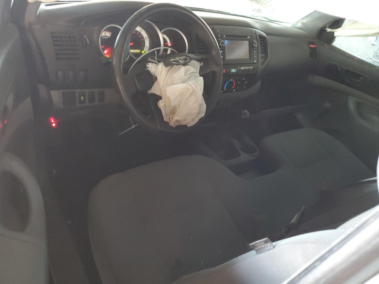 2013 Toyota Tacoma - Image 8