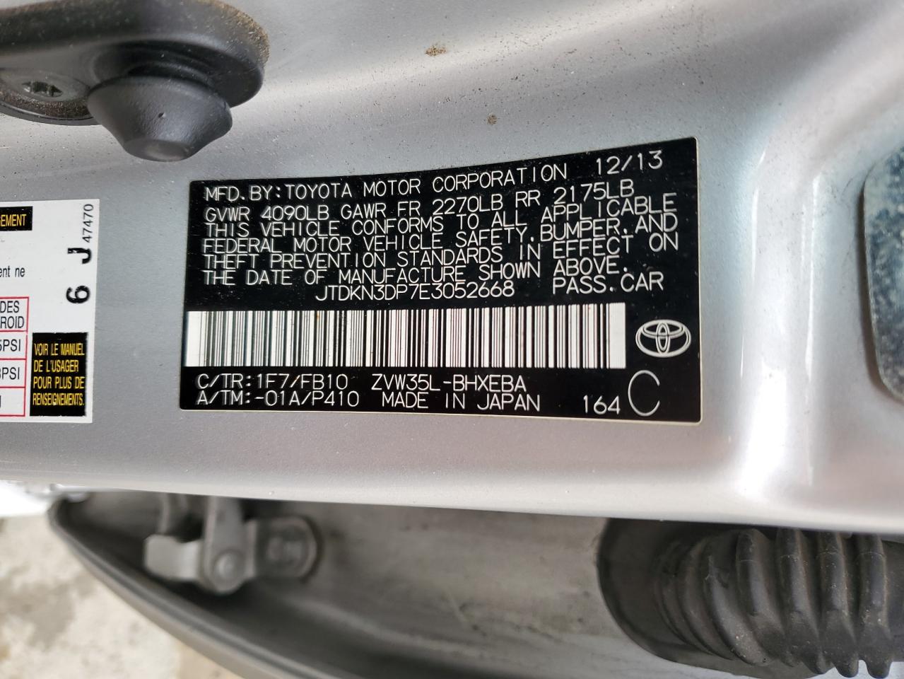 2014 Toyota Prius - Image 14