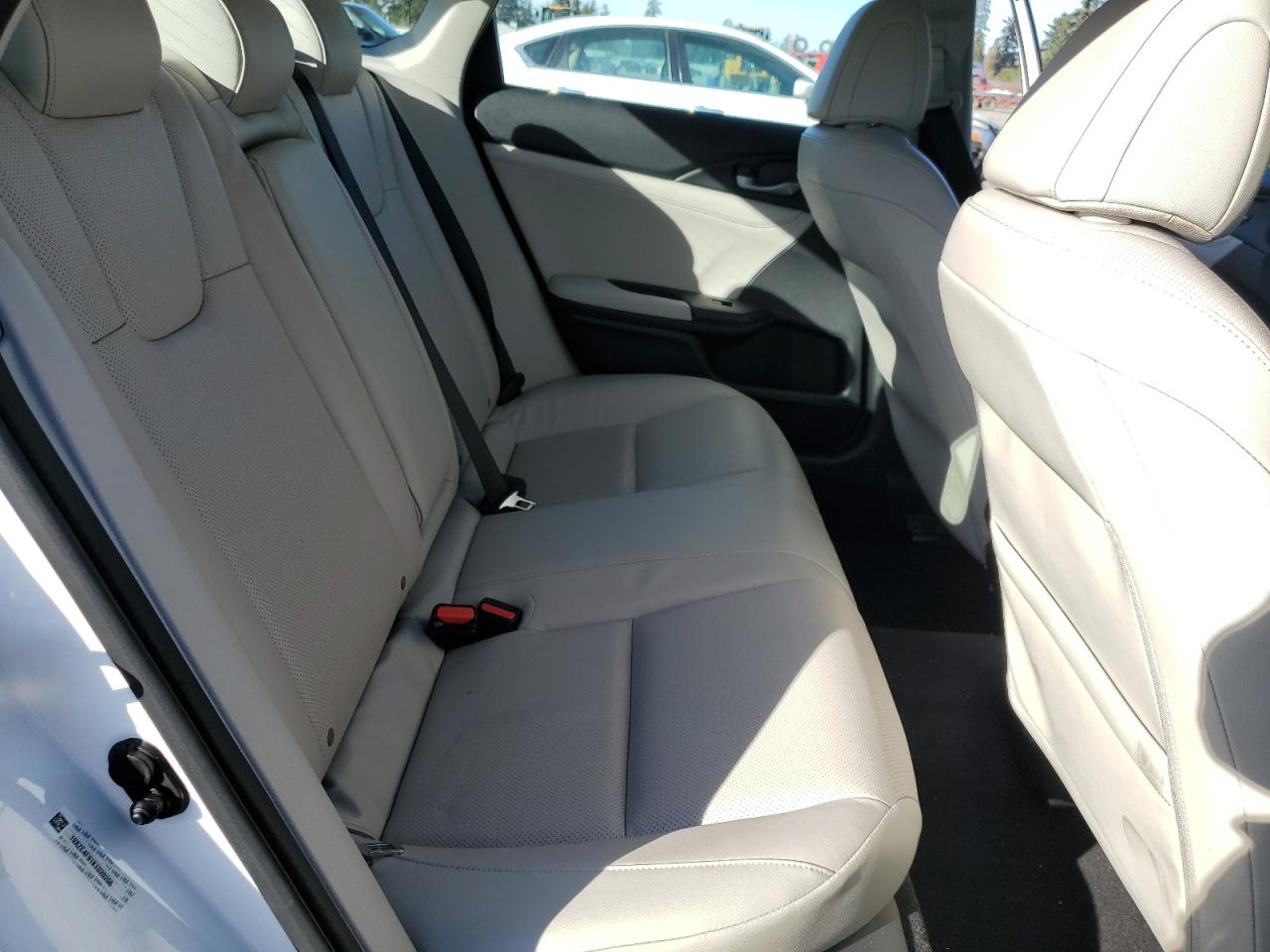 2019 Honda Insight - Image 10