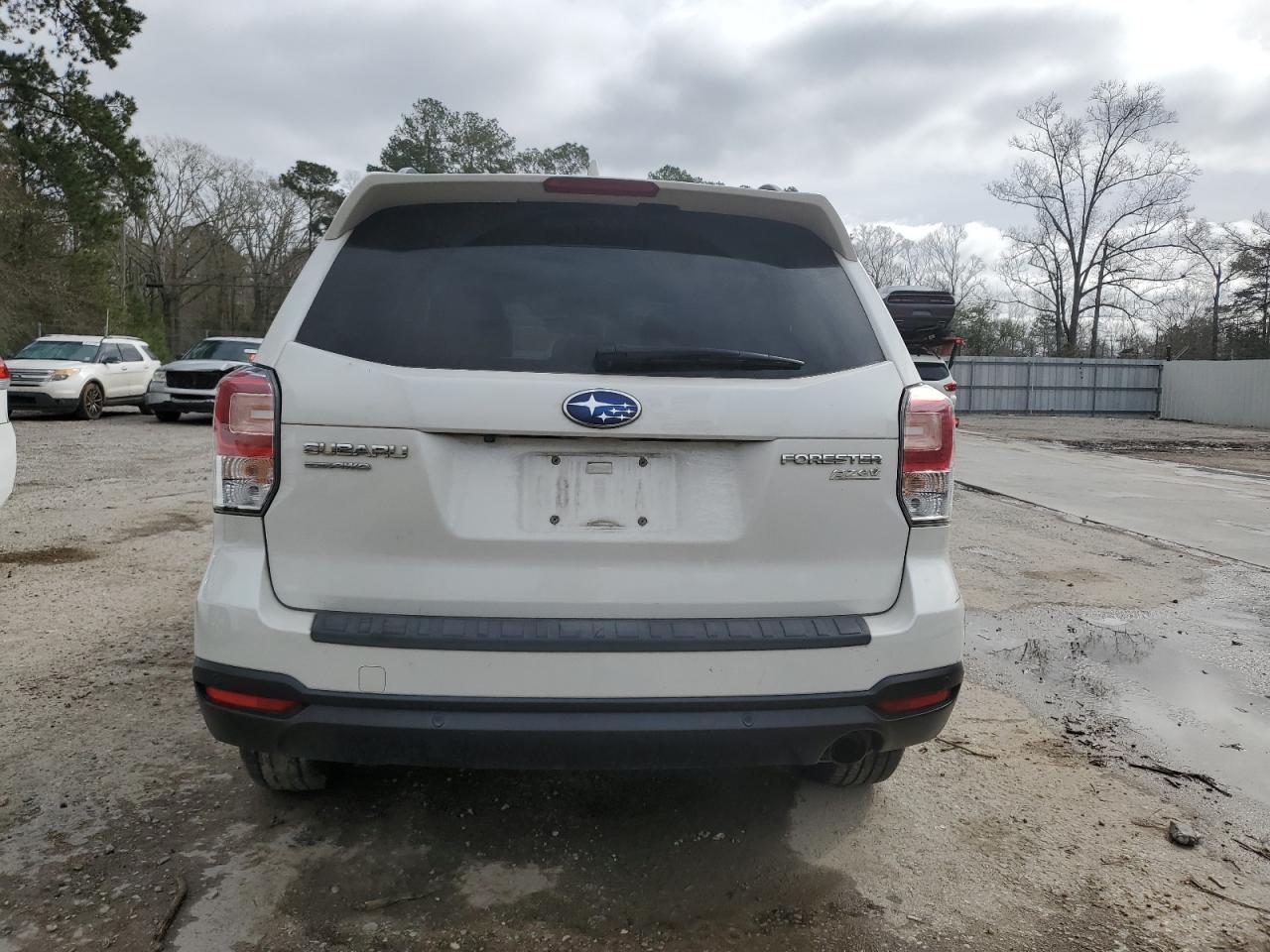 2017 Subaru Forester - Image 6