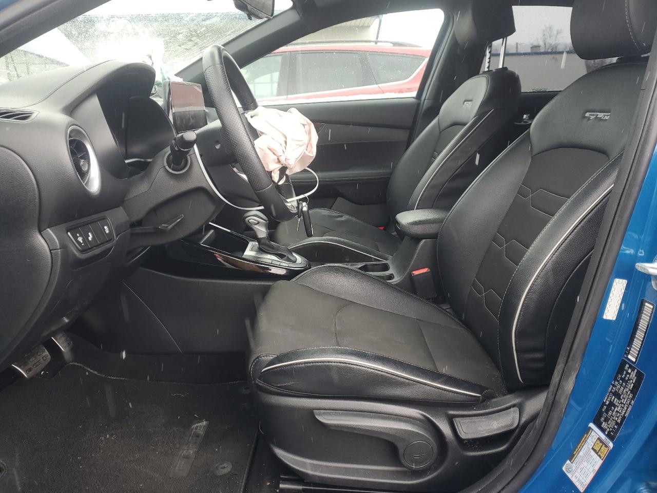 2023 Kia Forte - Image 7