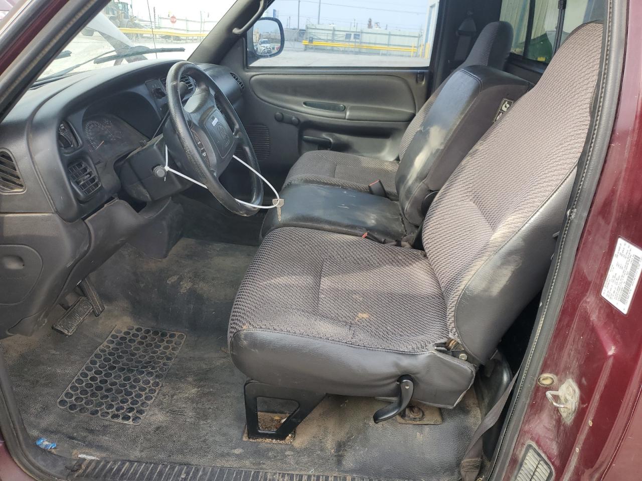 2001 Dodge RAM - Image 7