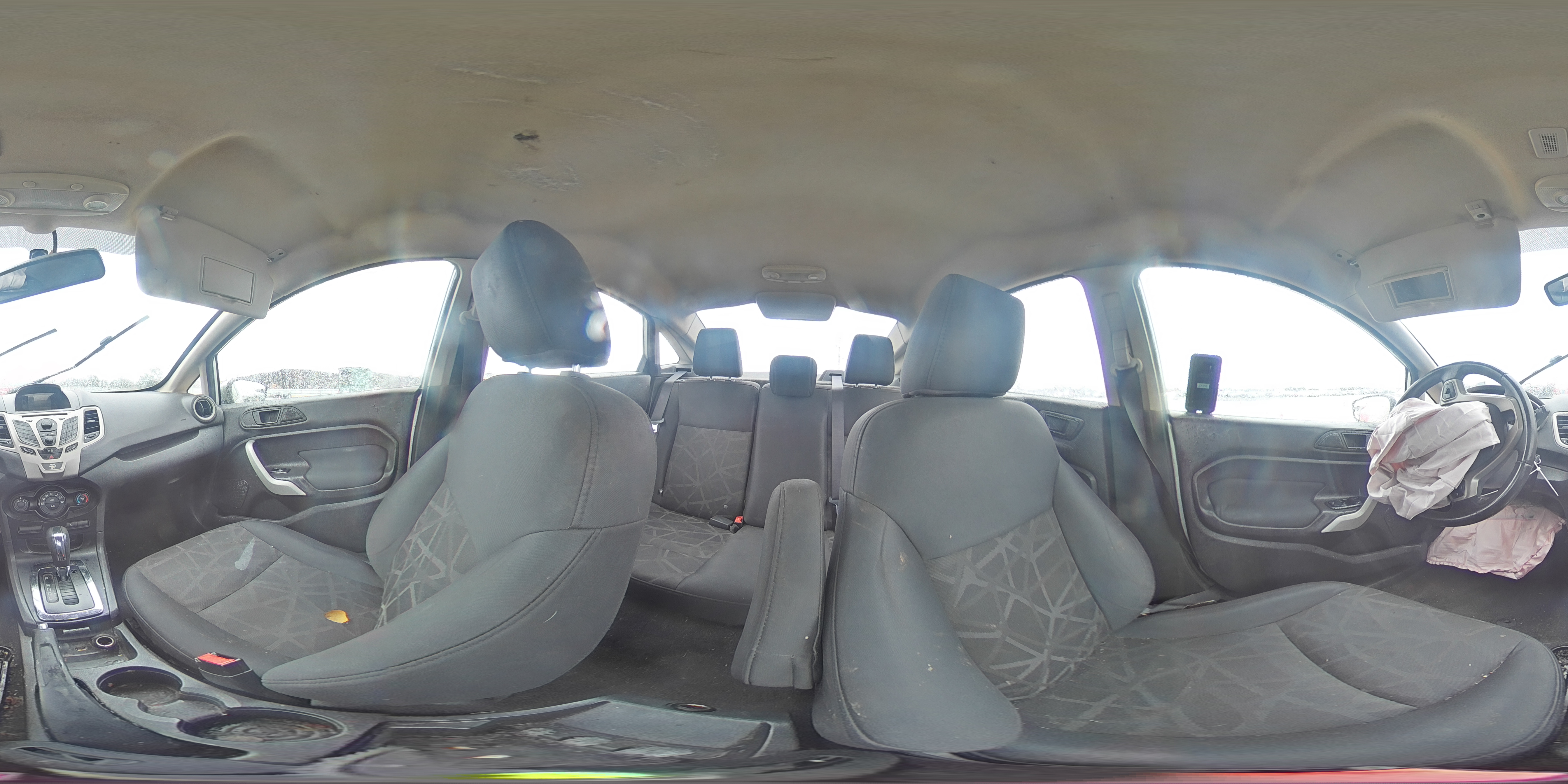 2012 Ford Fiesta - Image 12