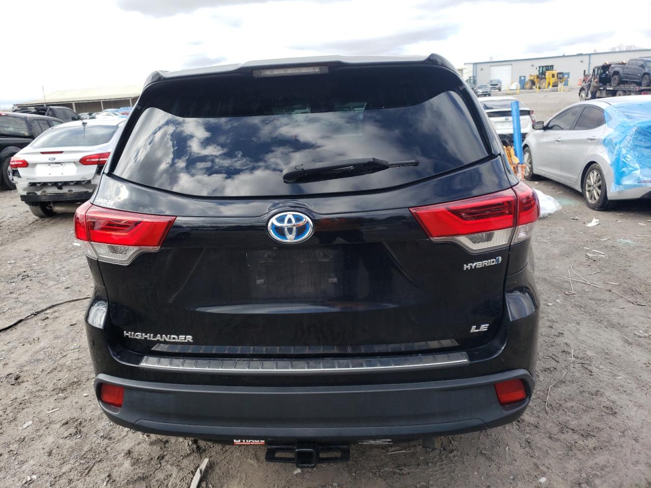 2019 Toyota Highlander - Image 6