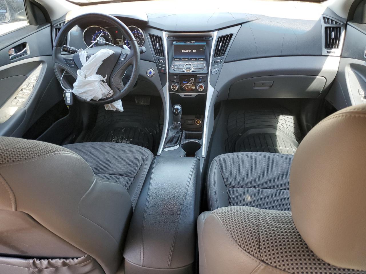 2013 Hyundai Sonata - Image 8