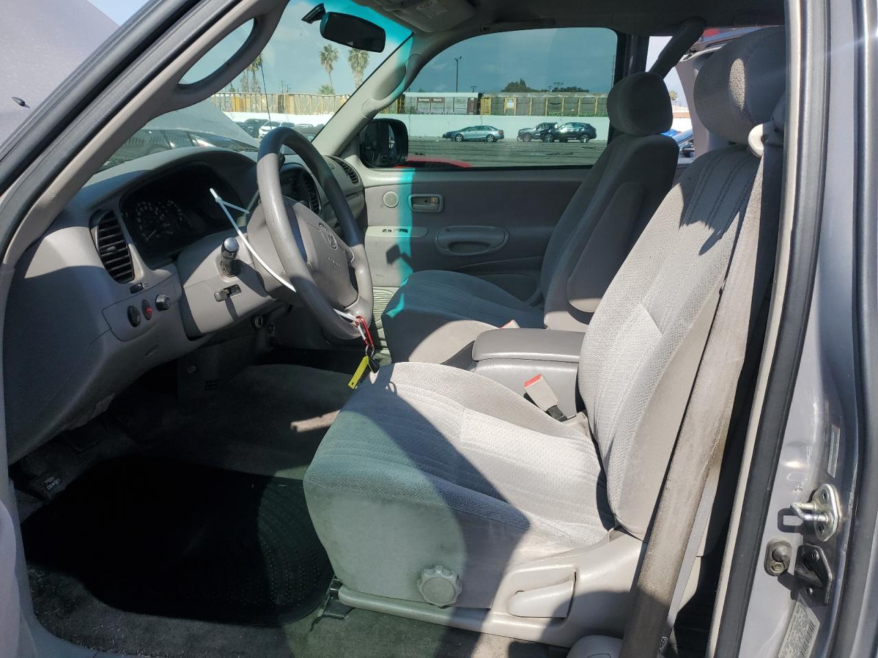 2000 Toyota Tundra - Image 7