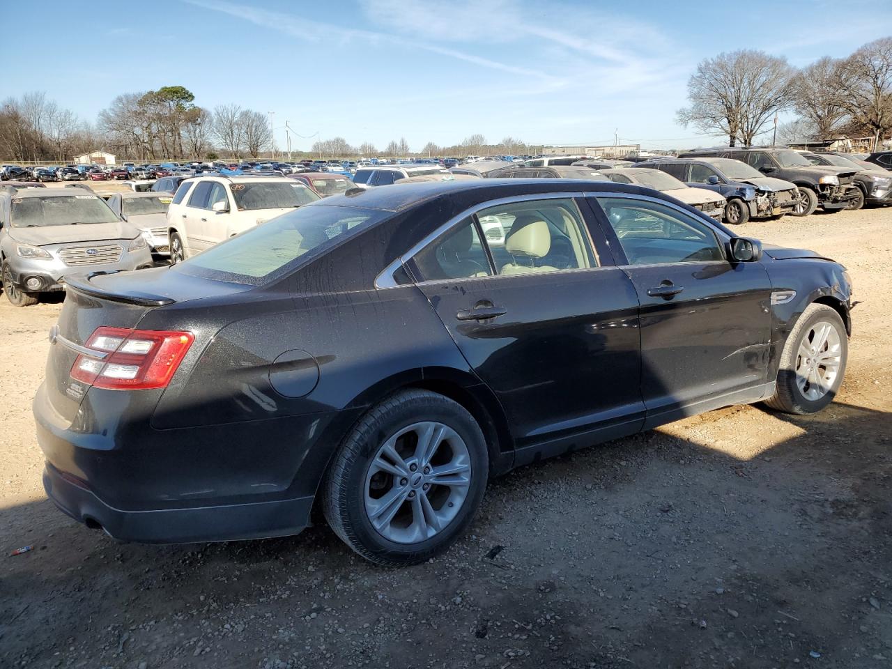 2013 Ford Taurus - Image 3