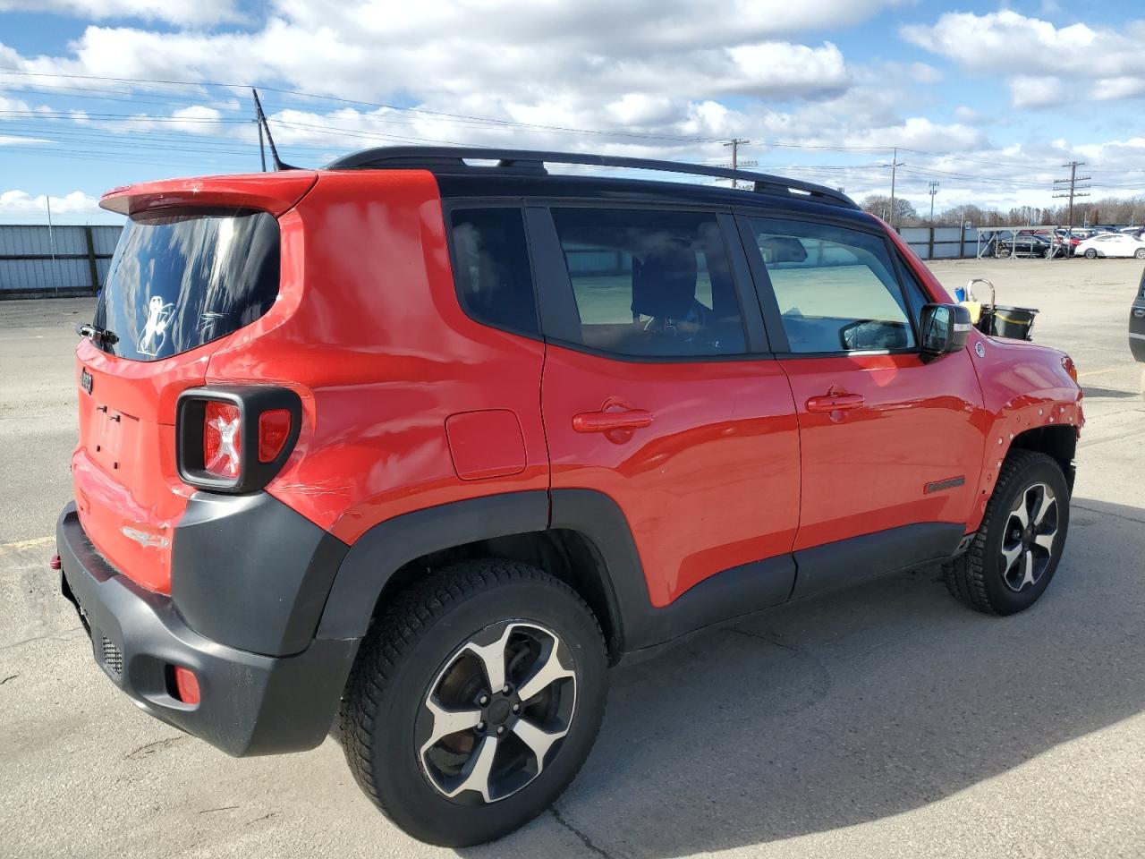 2020 Jeep Renegade - Image 3