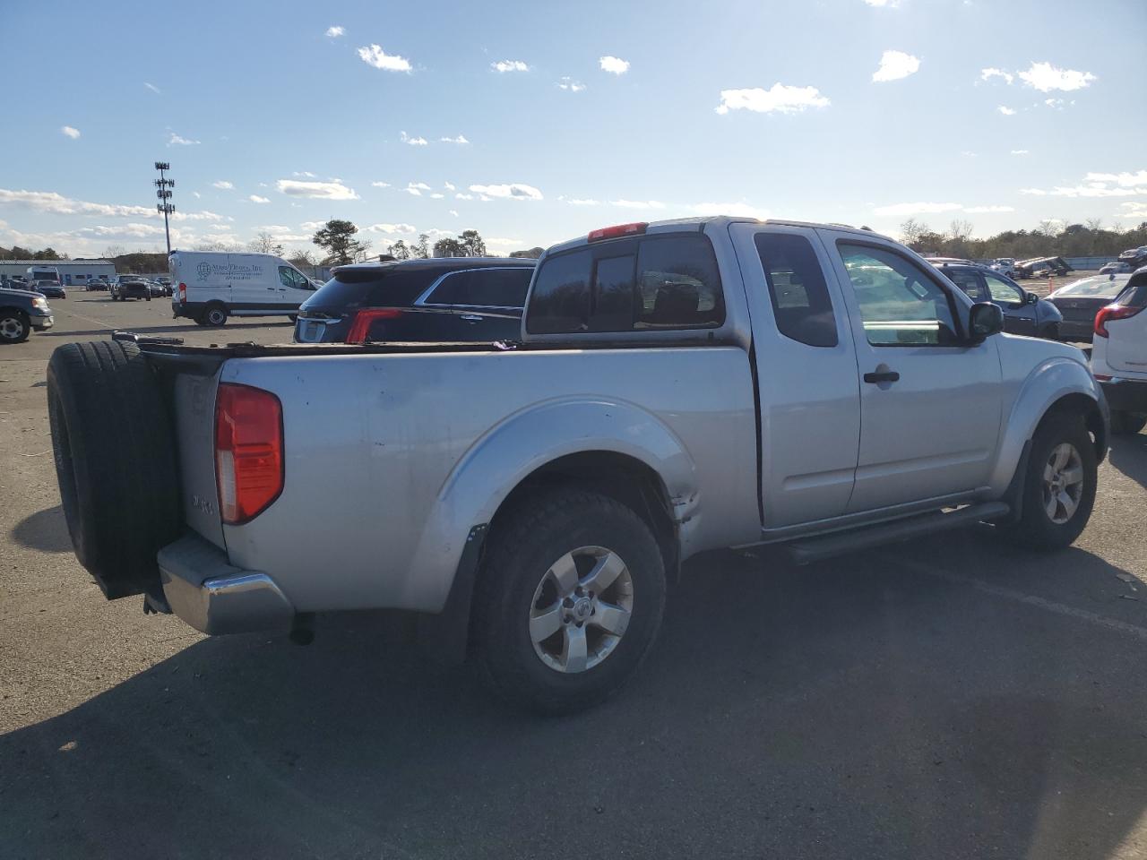 2013 Nissan Navara (Frontier) - Image 3
