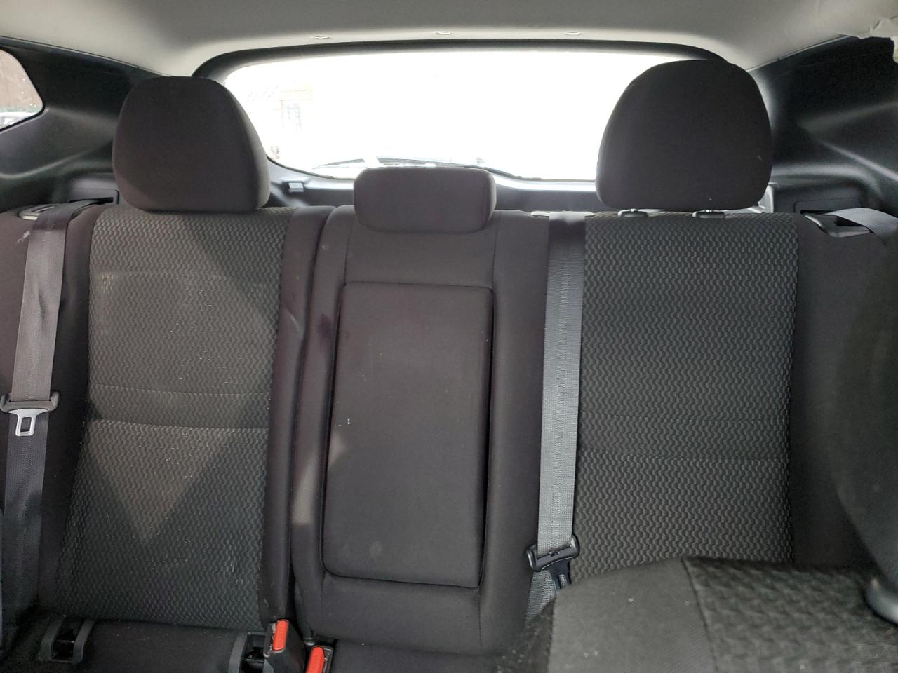 2019 Nissan Rogue - Image 10