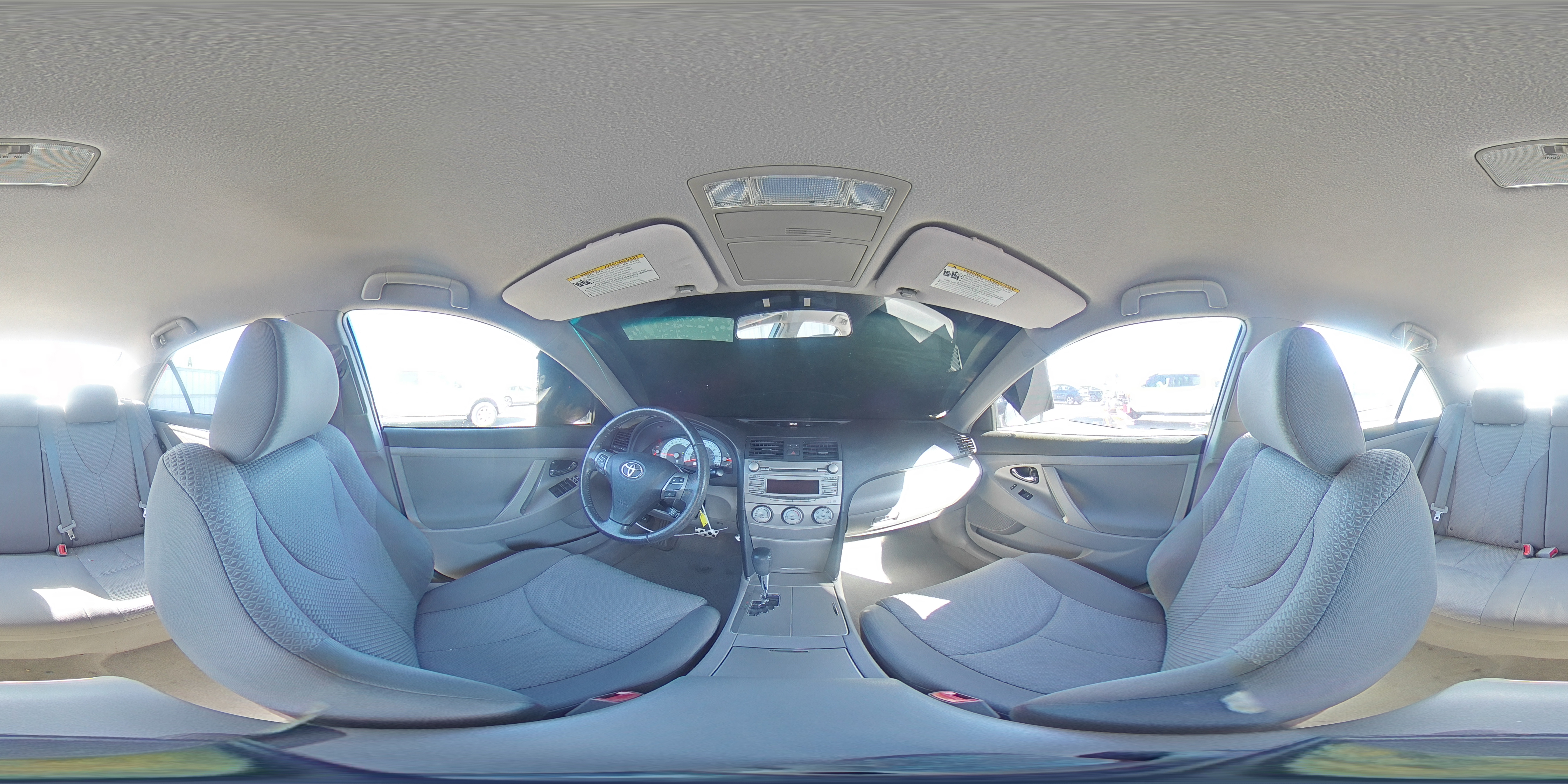 2011 Toyota Camry - Image 13